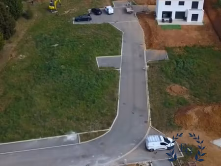 vente terrain à batir 698 m² à meyreuil (13590)  315 000 €