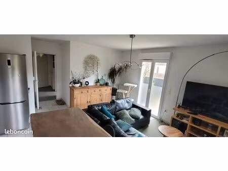 t3 récent avec grande terrasse