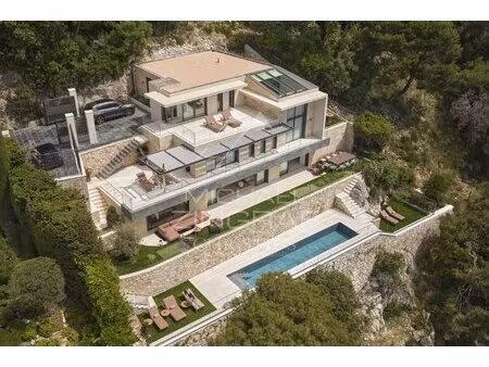 exceptional villa with private hotel services with id 2785636512