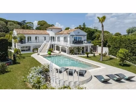 cap d'antibes - sea view villa with id 2785988552