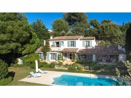 near saint-paul-de-vence – provençal villa in a gated estate – 5 bedrooms with id 27858981