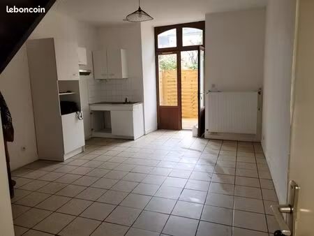 t2 centre ville chateau-gontier