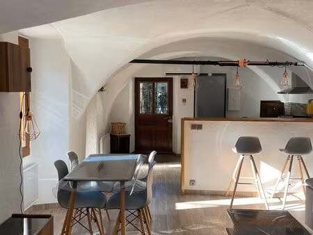 t2 meublé centre aigueblanche