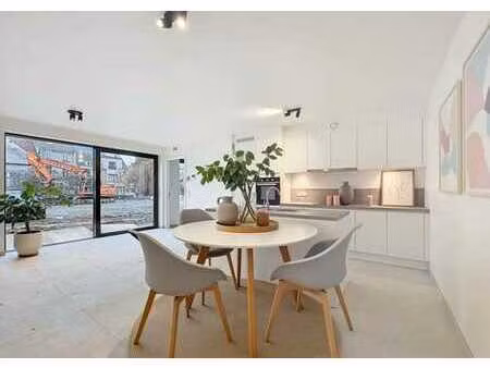 maison mitoyenne dans un projet neuf au coeur de schaerbeek!