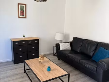 location meublée appartement 2 pièces 38 m² à carcassonne (11000)  520 €