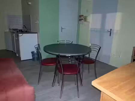 location meublée appartement 1 pièce 32 m² à gien (45500)  390 €