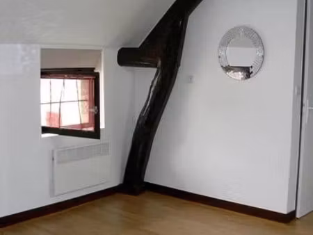 location appartement 1 pièce 22 m² à pont-sainte-maxence (60700)  470 €