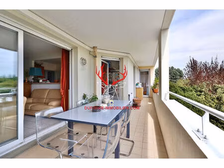 appartement t3 de 90 m² avec terrasse