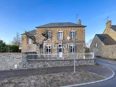 charmante maison au coeur de gouville-sur-mer