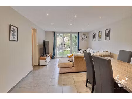 saint quentin fallavier   maison mitoyenne avec jardin