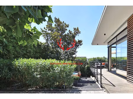 maison contemporaine soucieu en jarrest 6 pièce(s) 135 m2