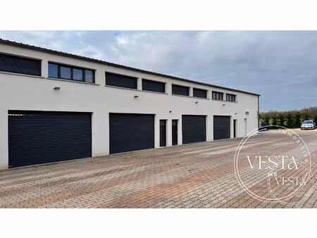 local commercial 104m²