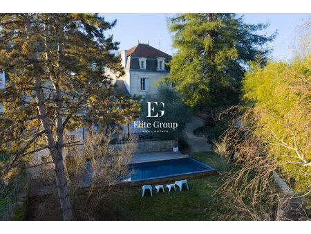a vendre - sublime maison de maître avec piscine - touvre - 11 pieces - 172 m2