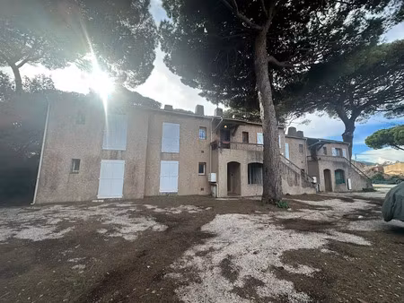 location appartement 2 pièces 51.52 m² à hyeres (83400)  700 €