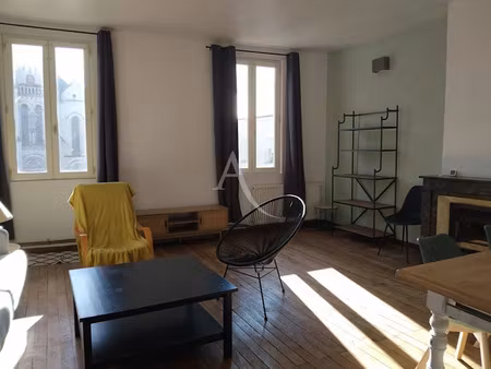 location meublée appartement 4 pièces 121.59 m² à nueil-sur-layon (49560)  990 €