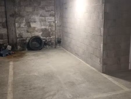 loue emplacement de parking