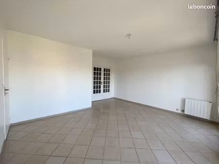 2 pièces - 55.49m² - chantilly (centre ville)