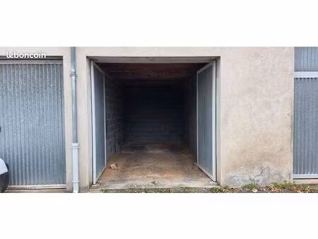 location garage ou garde meuble