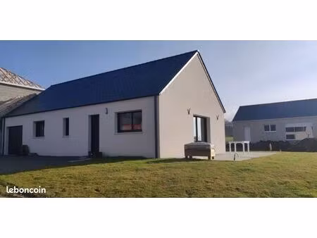 location maison de 2023 : 85 m2  3 chambres  jardin clôturé : 935