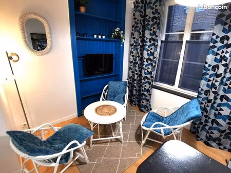 appartement rez-de chaussée  plein centre  meublé  tout compris