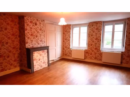 location maison 4 pièces 100 m² à salins-les-bains (39110)  620 €