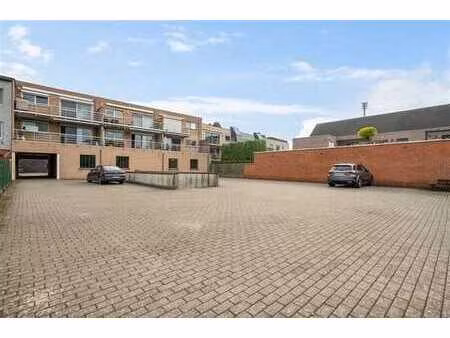 commerce - rez-de-chausée