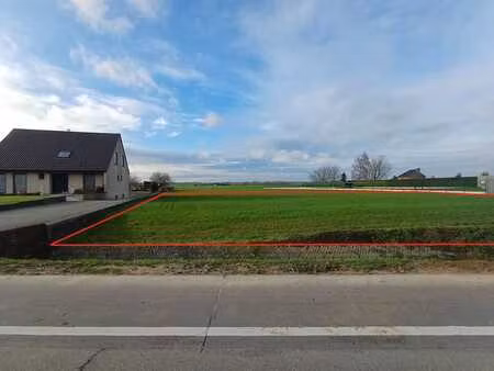 3 ruime bouwgronden in landelijke en centrale omgeving – ...