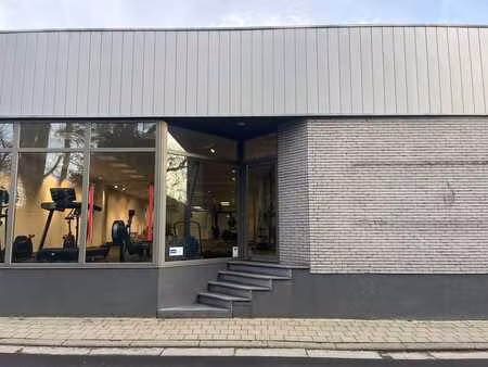 espaces de pratique (environ 18 m² - 22 m²) à louer à audena