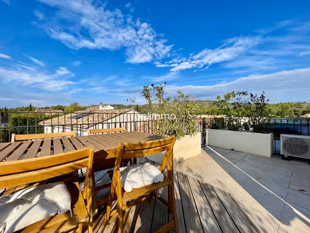 eyguières - appartement t3 avec terrasse et parking - 72m² / 23m²