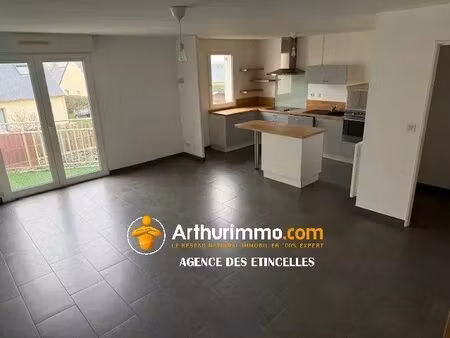 location appartement 2 pièces 57 m2 à ombrée-d'anjou