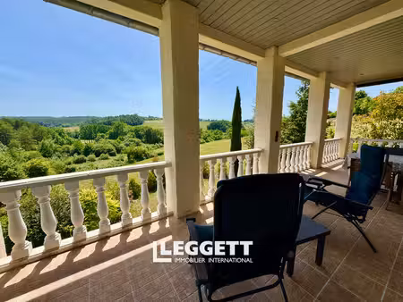 maison 6 pièce(s)  ribérac