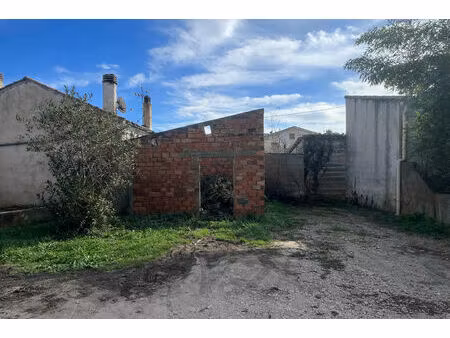 terrain de 120 m² avec permis pour maison de 45 m² à aubagne