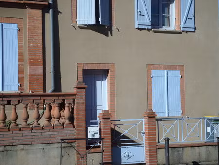 appartement de 3 pièces en rdc d'une maison de village