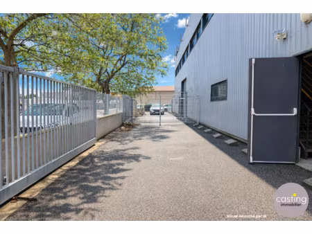 à louer local d'activité idéalement situé à rivesaltes (66