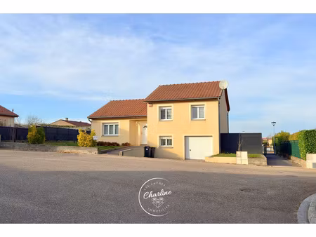 maison de demi niveau avec piscine