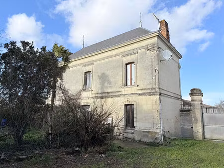 a vendre - maison de maître 140m² à rénover - 5 minutes montreuil-bellay - d5988
