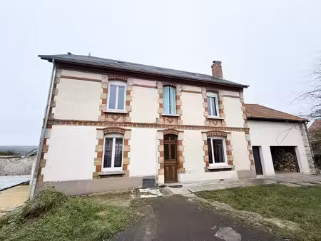 belle maison située à 2 mn de la gare magneux-courlandon