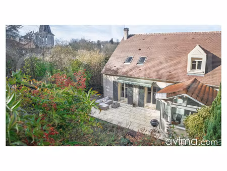 maison familiale en plein coeur du village de l'etang la vil