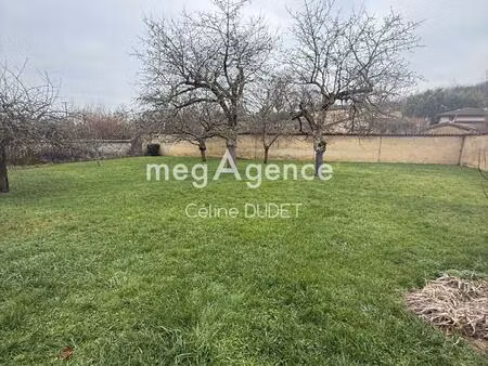 terrain constructible entièrement clos