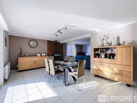 vente maison 5 pièces 133 m² à neuf-berquin (59940)  353 800 €