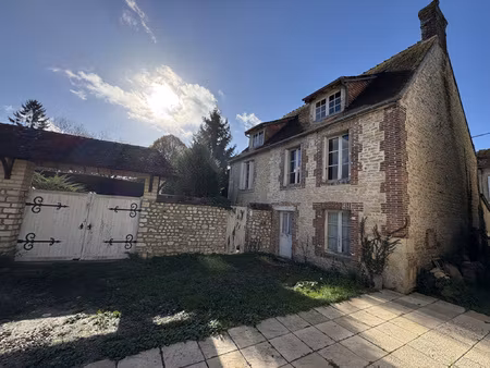 à 2h20 de paris  1h15 de la côte  à 15min de sées  dans un v