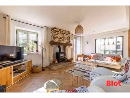 vente longère et corps de ferme à gosné (35140) : à vendre / 125m² gosné