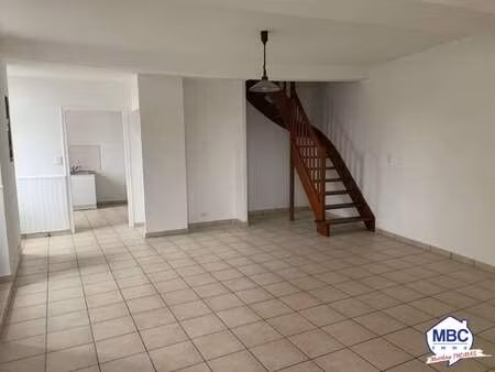 vente maison à montrevault-sur-evre (49110) : à vendre / 126m² montrevault-sur-evre