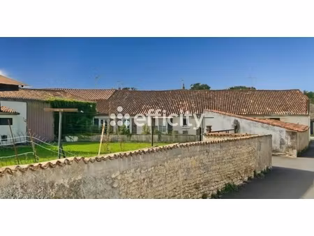 maison 5 pièces - 225 m²