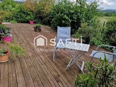 imaison de maître de 135 m² avec deux belles terrasses