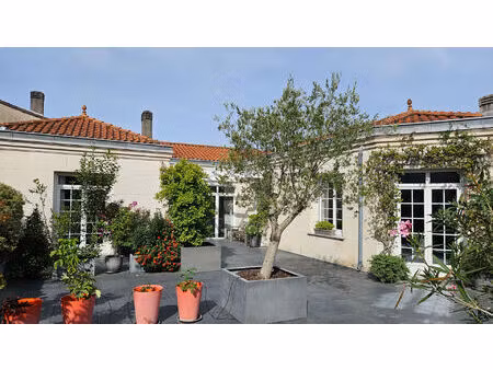 maison bordeaux 9 pièces 255 m2 - jardin et garage