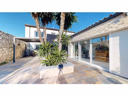 maison sigean 8 pièce(s) 214 m2