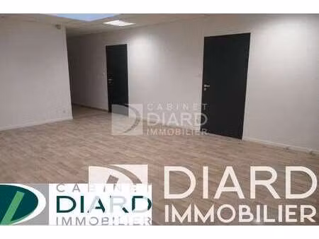 location bureaux et commerces à servon-sur-vilaine (35530) : à louer / 360m² servon-sur-vi