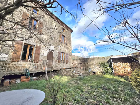 maison de village en pierre de 103m2 avec jardin sur parcelle de 160m2