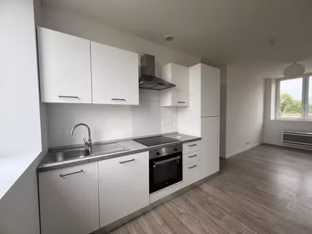 appartement 4 pièces 62 m² à louer la guerche-sur-l'aubois 18150 ? | era immobilier